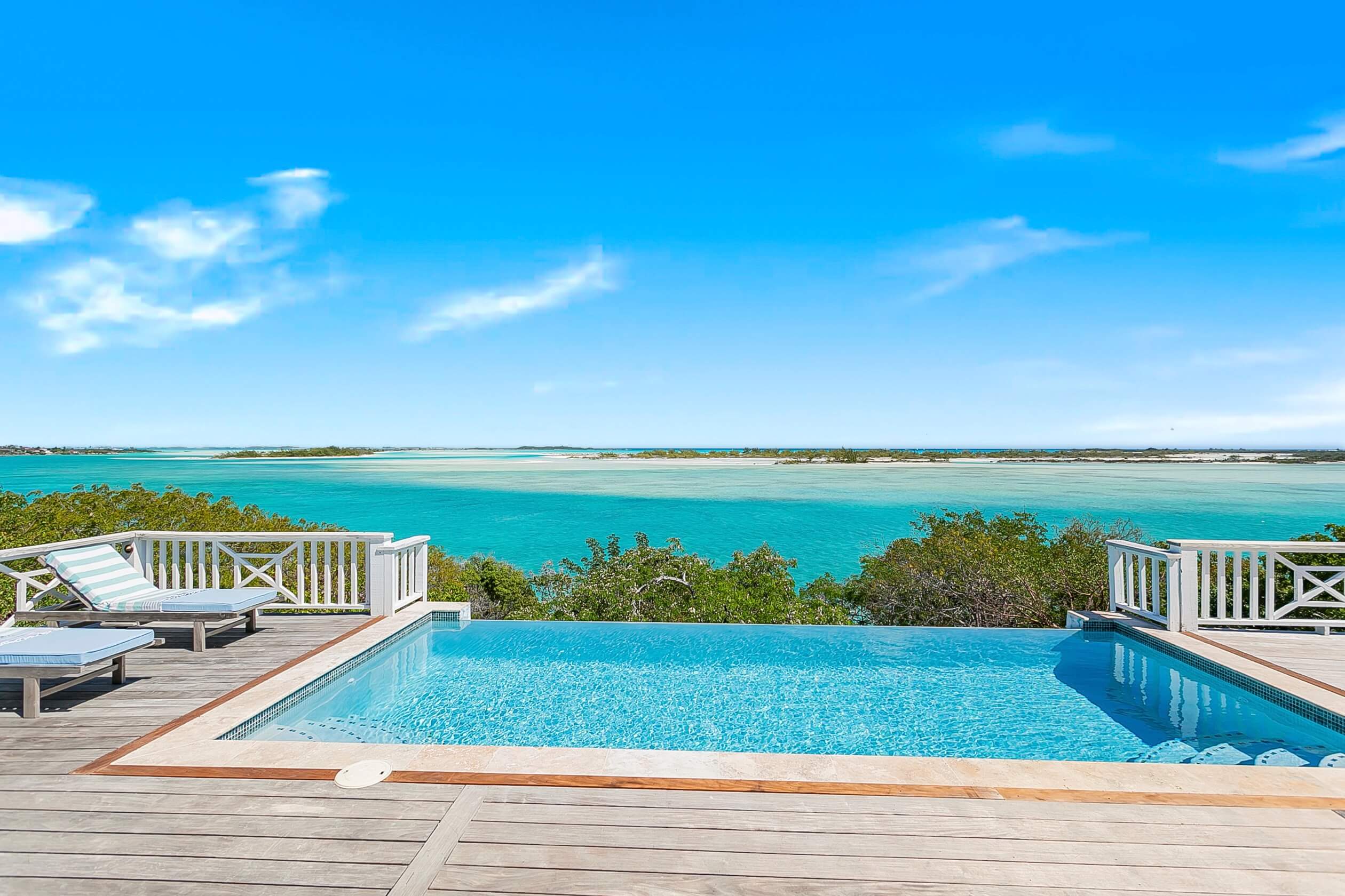 Infinity Pool Ocean View Bahari house Great Exuma Bahamas