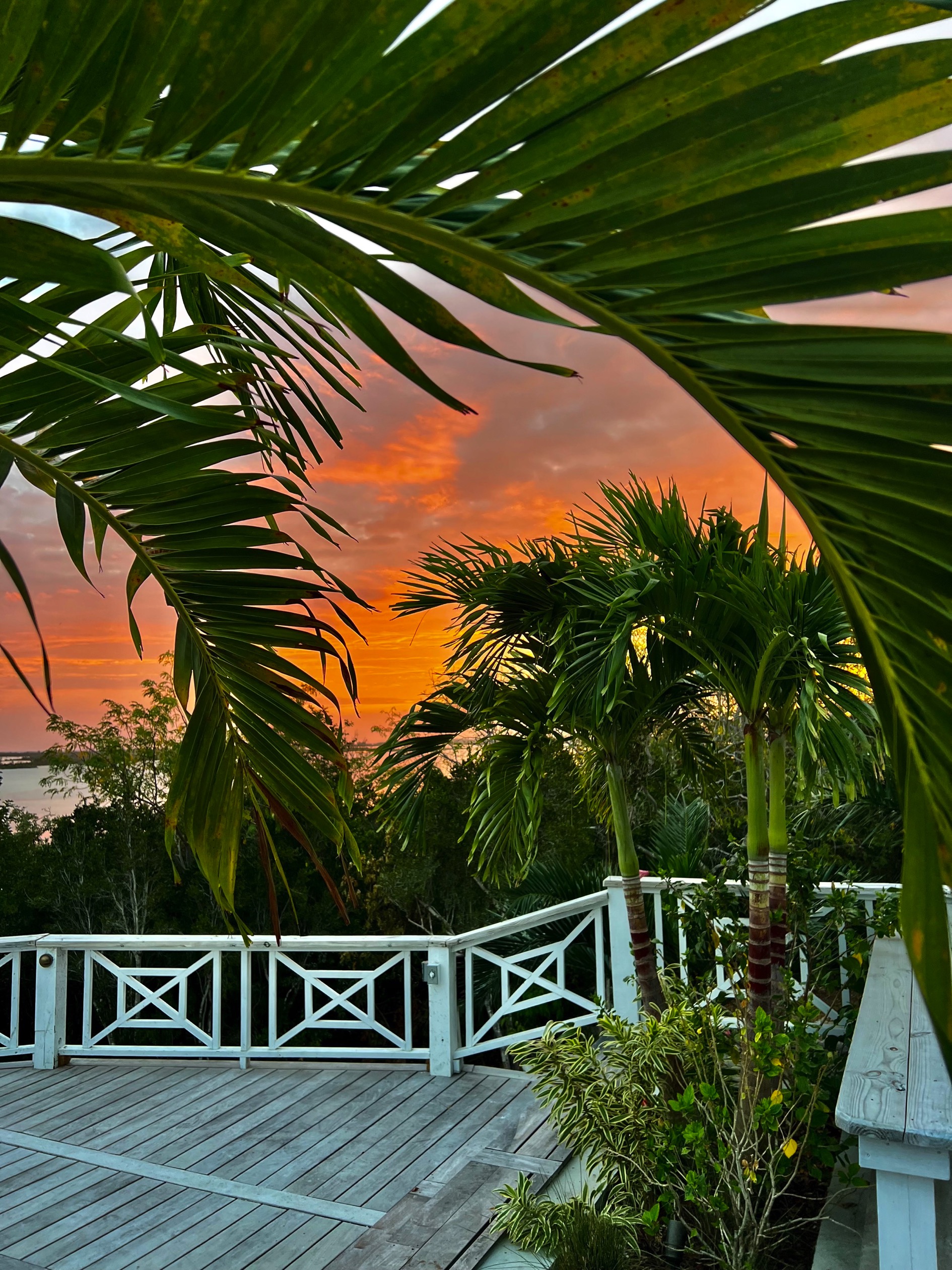 Sunset-Bahari-house-Great-Exuma-Bahamas