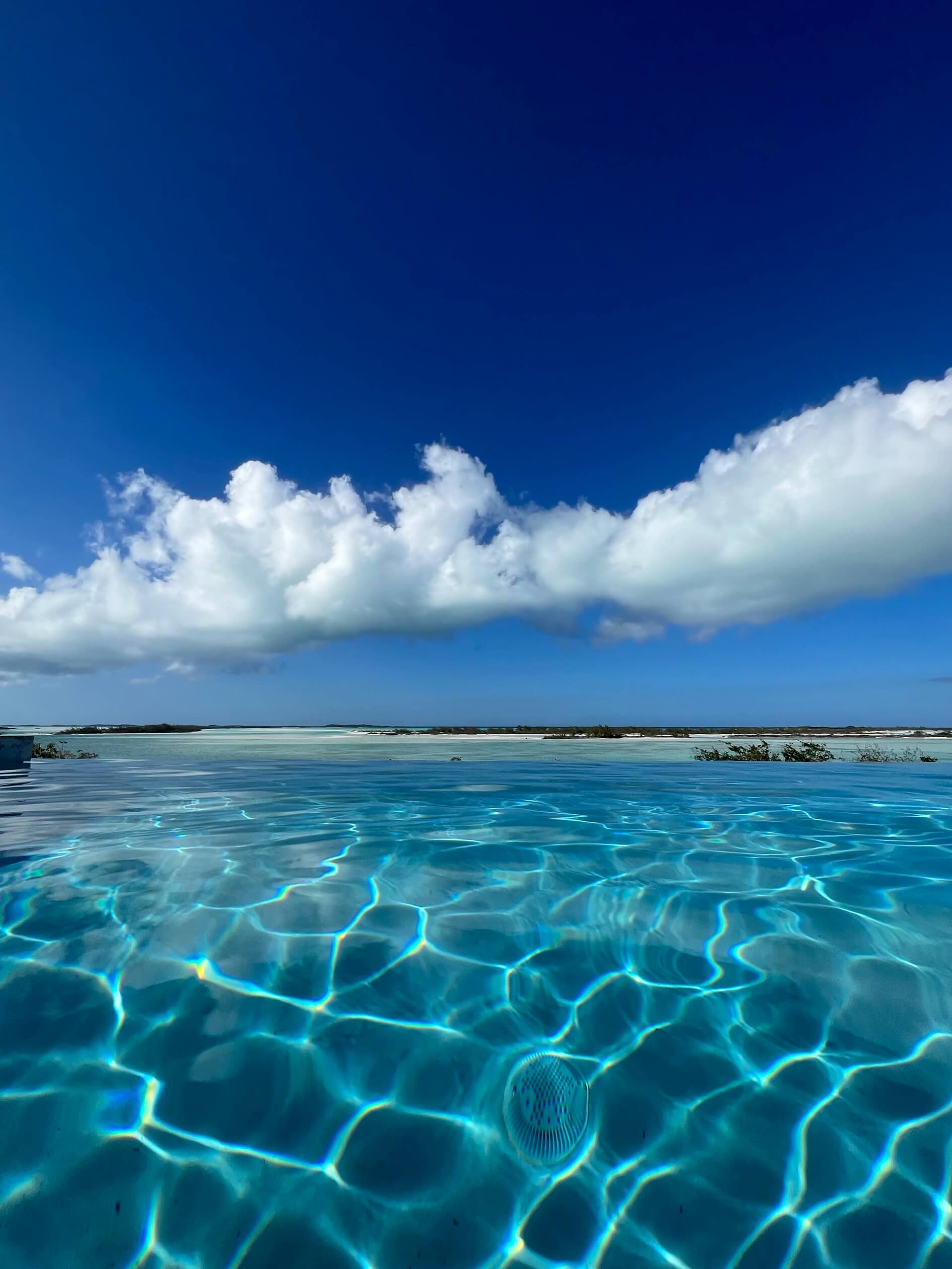 crystal-clear-water-Bahari-house-Great-Exuma-Bahamas